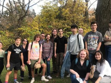 Picnic and walk in the Arb (2023) 